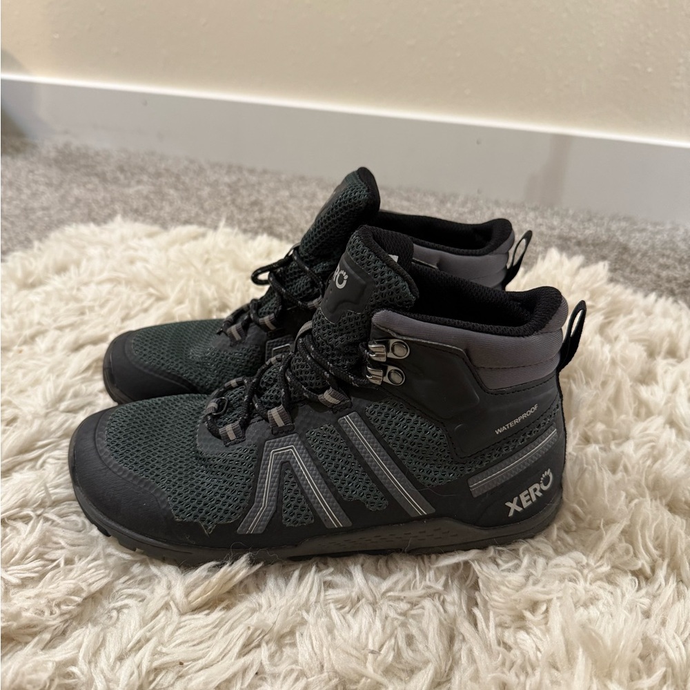 Xero Xcursion Fusion Barefoot Hiking Boots